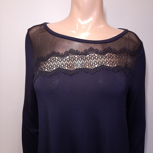 TAHARI Sheer Mesh Lace Asymmetric Long Sleeve Tunic Top Flowy Rayon - Picture 2 of 11
